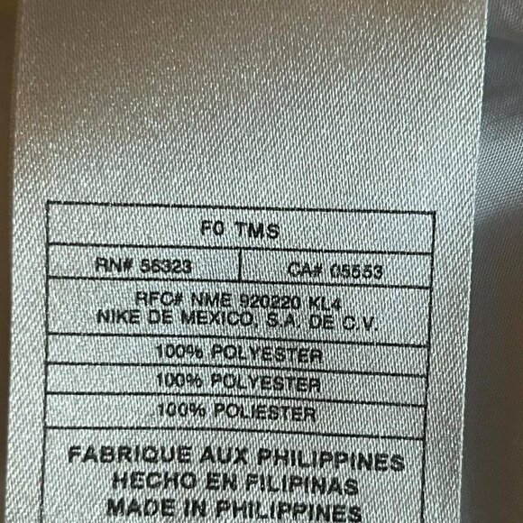 Vintage Nike Grey Puffer Vest Women's size Small (4-6) - Picture 7 of 7